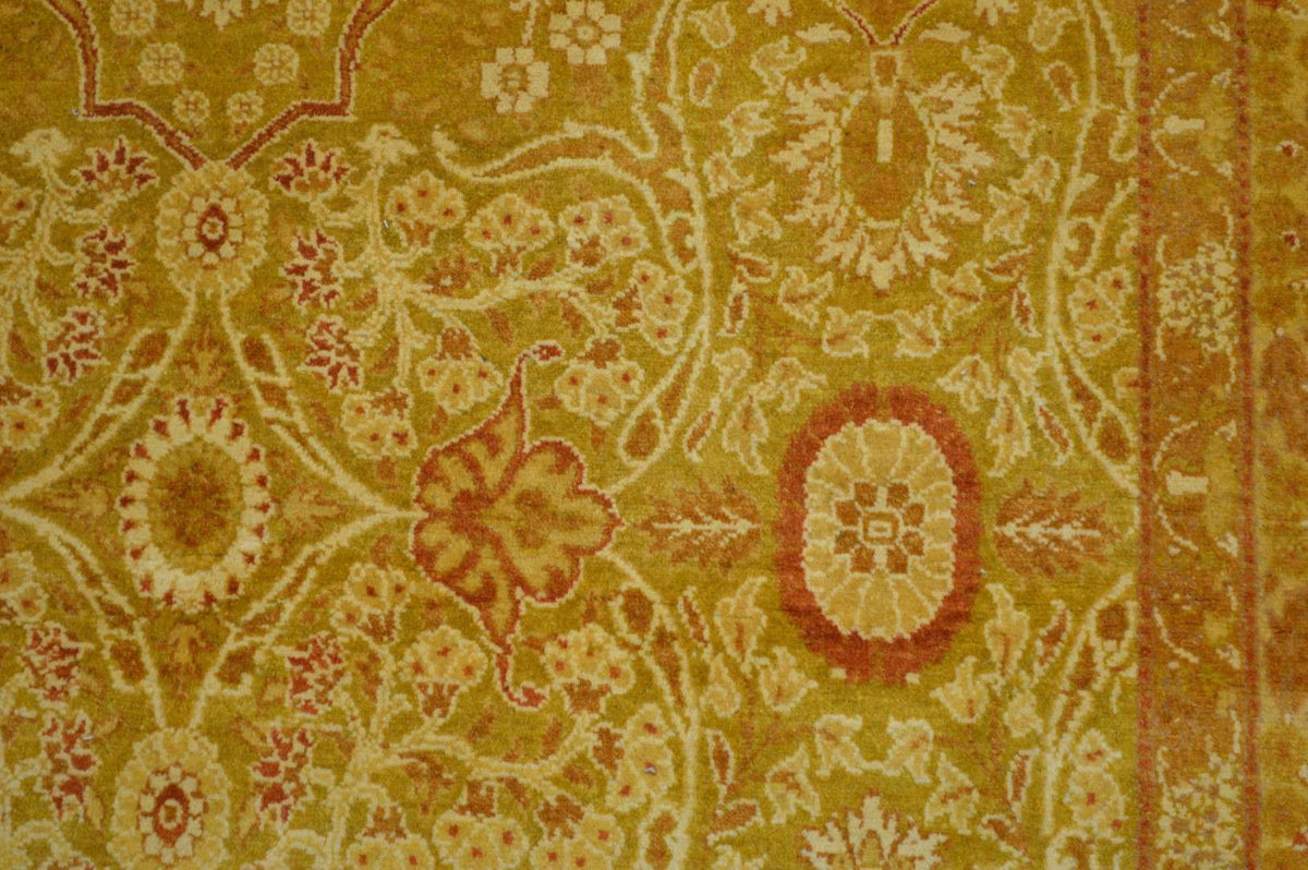 4' 2" x 6' 3" Pakistan Mogul Rug image 4