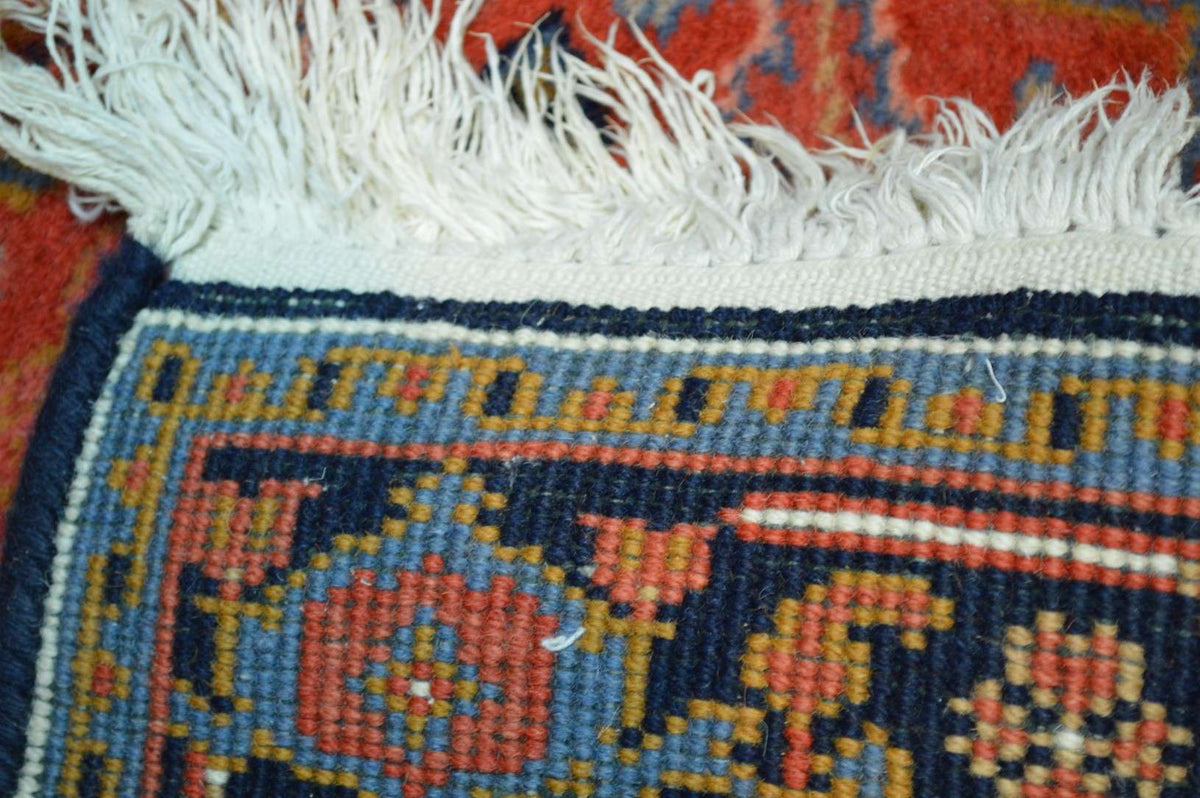 2' 2" x 3' 9" India Heriz Rug image 8