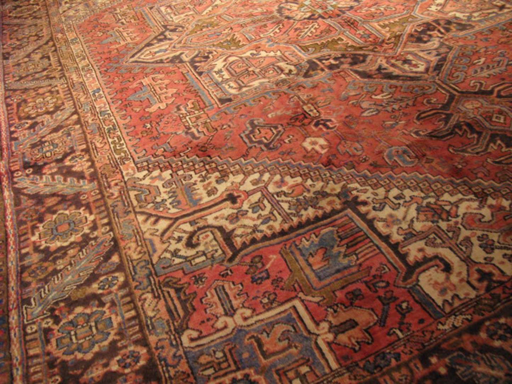 9' 1" x 11' 1" Persian Heriz Rug image 2