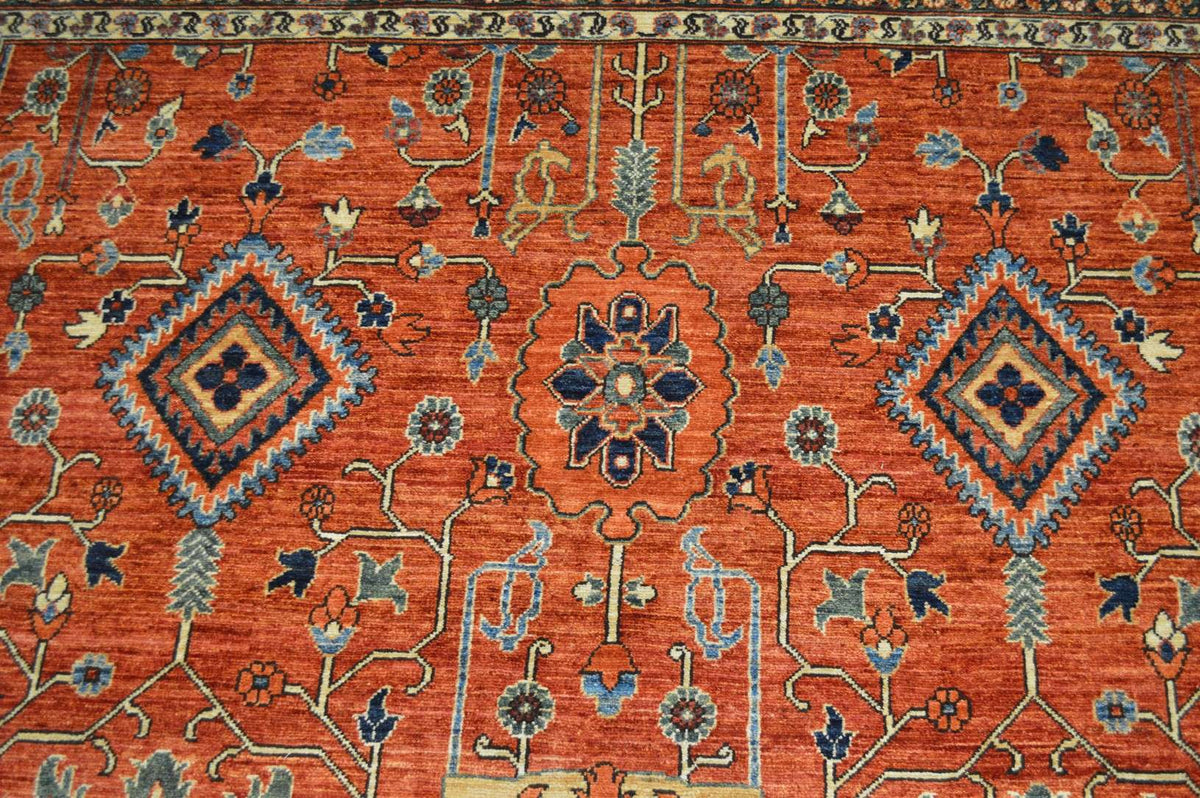 8' 3" x 10' 8" Pakistan Serapi Rug image 8