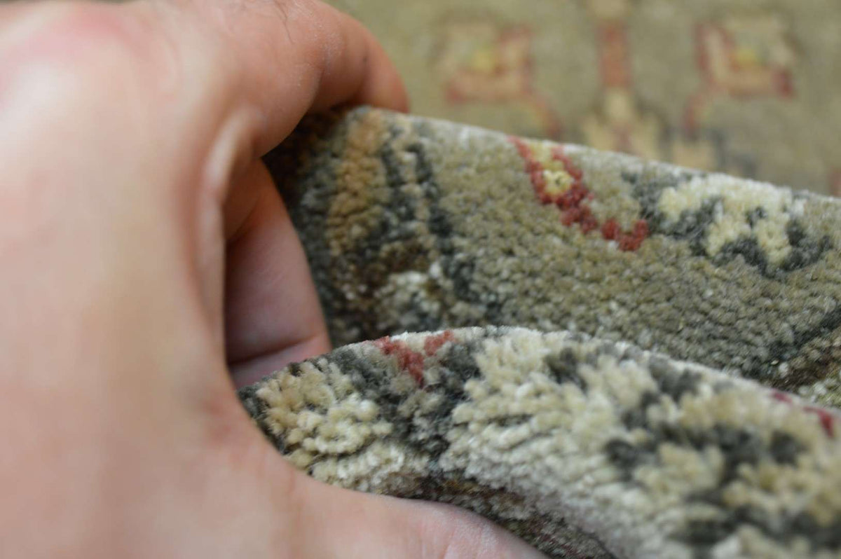 2' 0" x 3' 0" India Peshawar Rug image 7