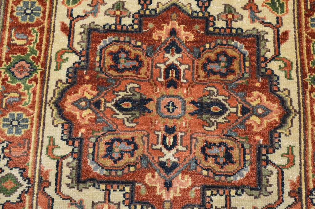 2' 6" x 9' 8" India Serapi Runner image 5