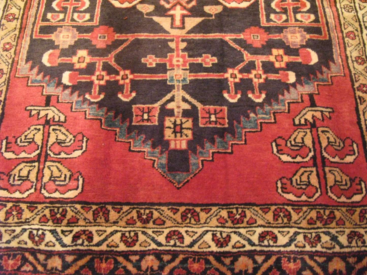4' 3" x 9' 9" Vintage Meshkin Runner image 10