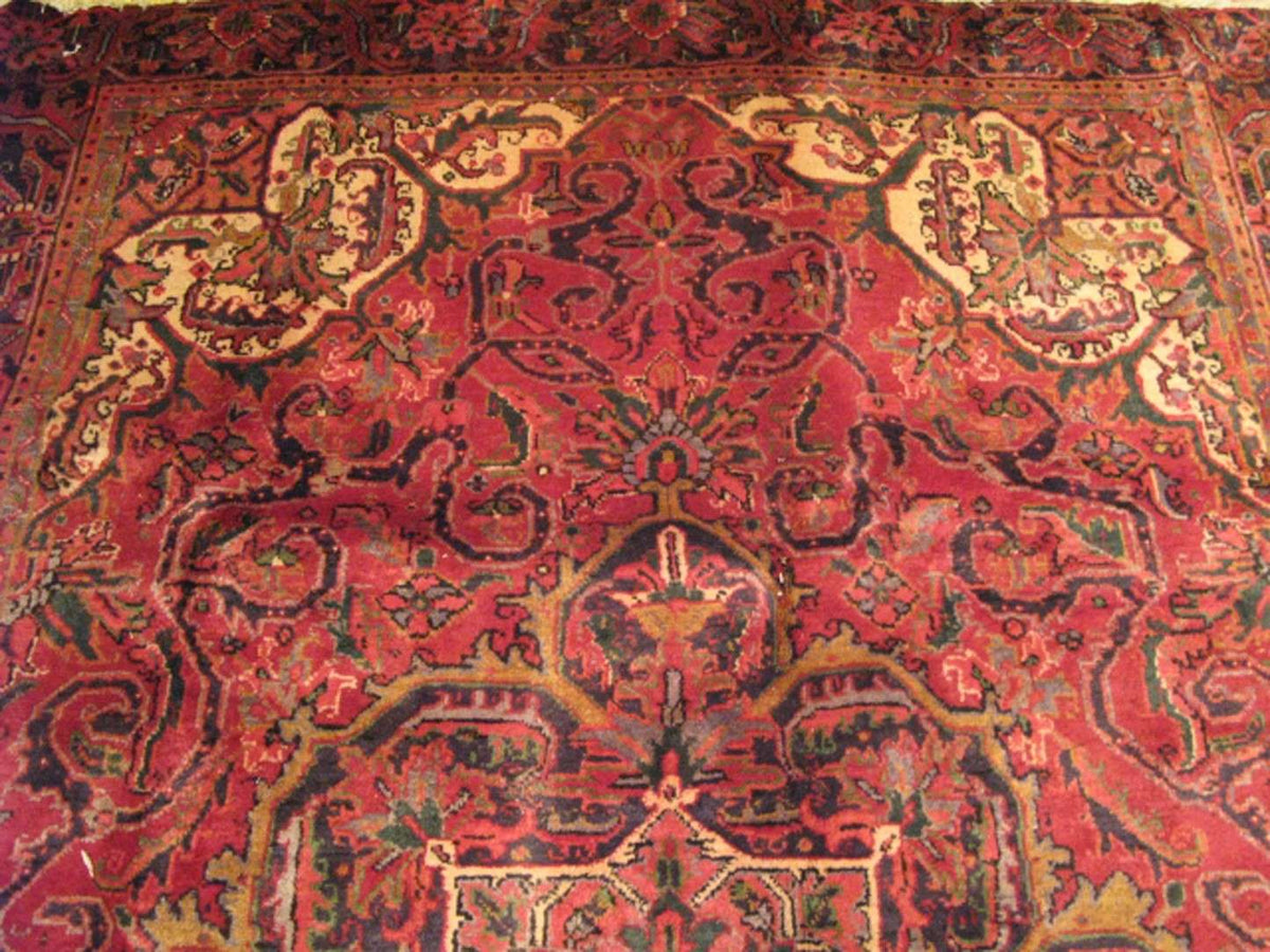 6' 2" x 9' 3" Persian Gorovan Rug image 5