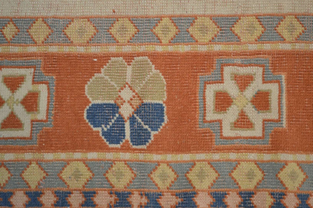5' 7" x 8' 2" Caucasian Kazak Rug image 6