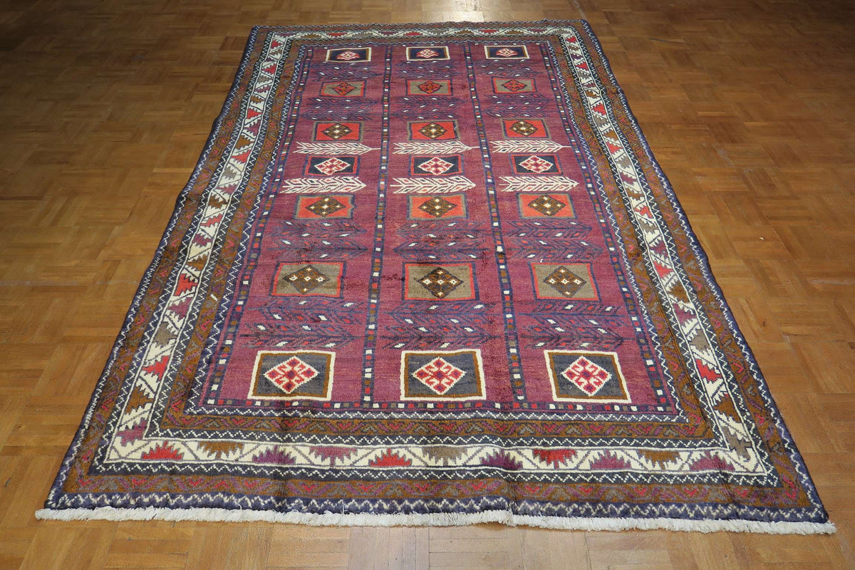 5' 2" x 7' 9" Persian Hamadan Rug image 0