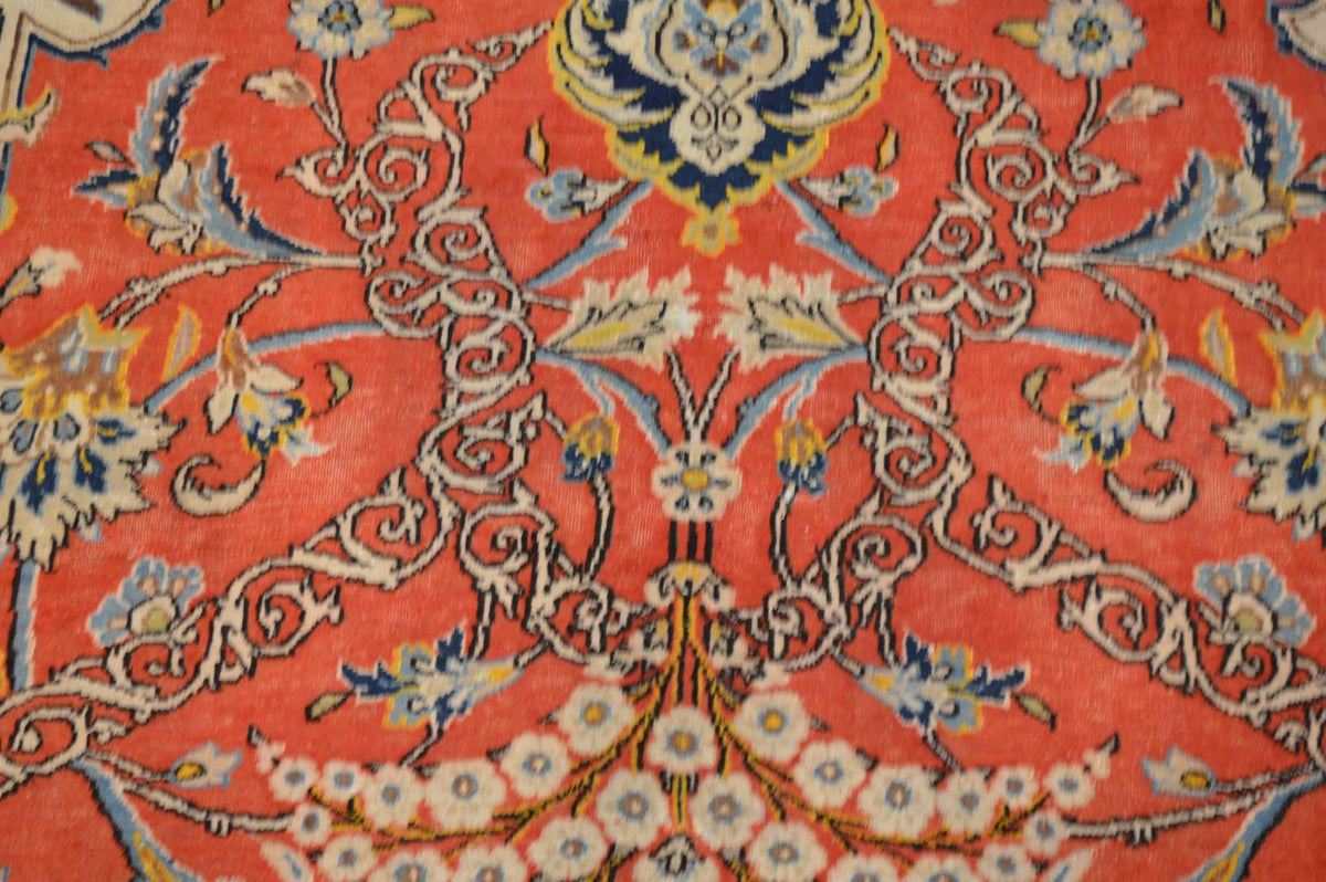 6' 3" x 9' 5" Persian Mohtasham Rug image 8