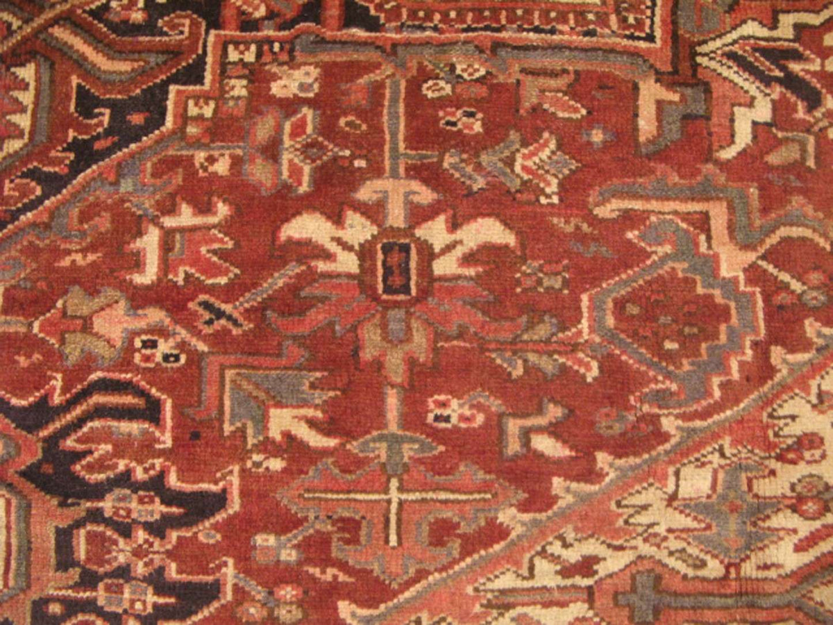 8' 0" x 11' 3" Persian Heriz Rug image 2
