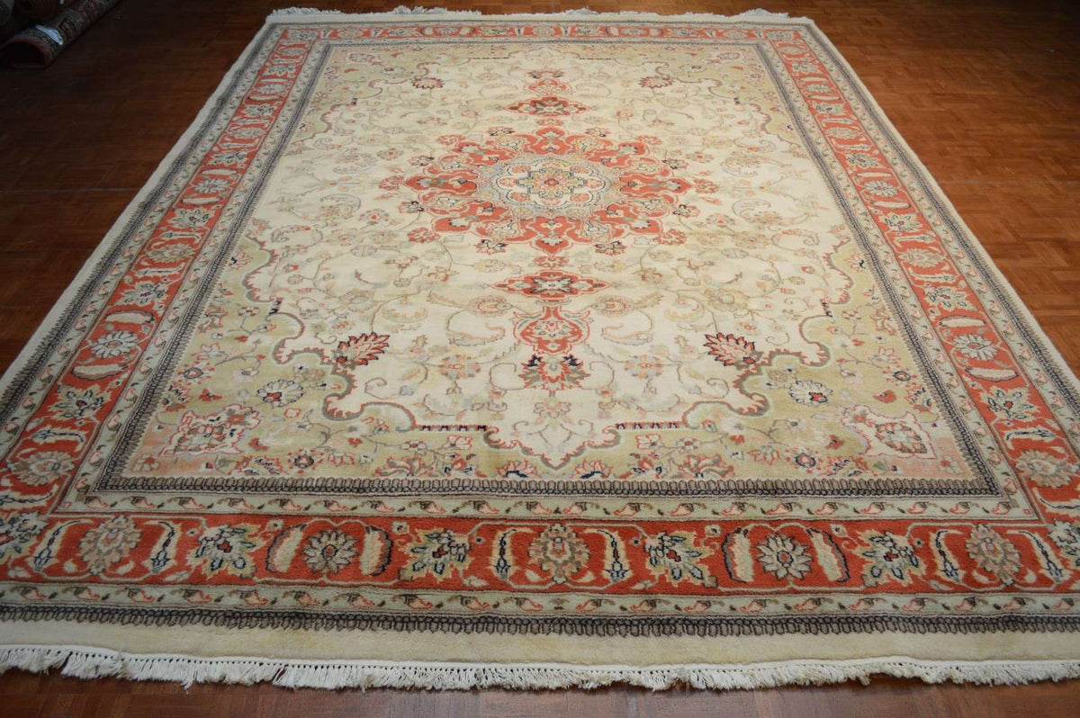 8' 8" x 12' 3" Persian Tabriz Rug image 1