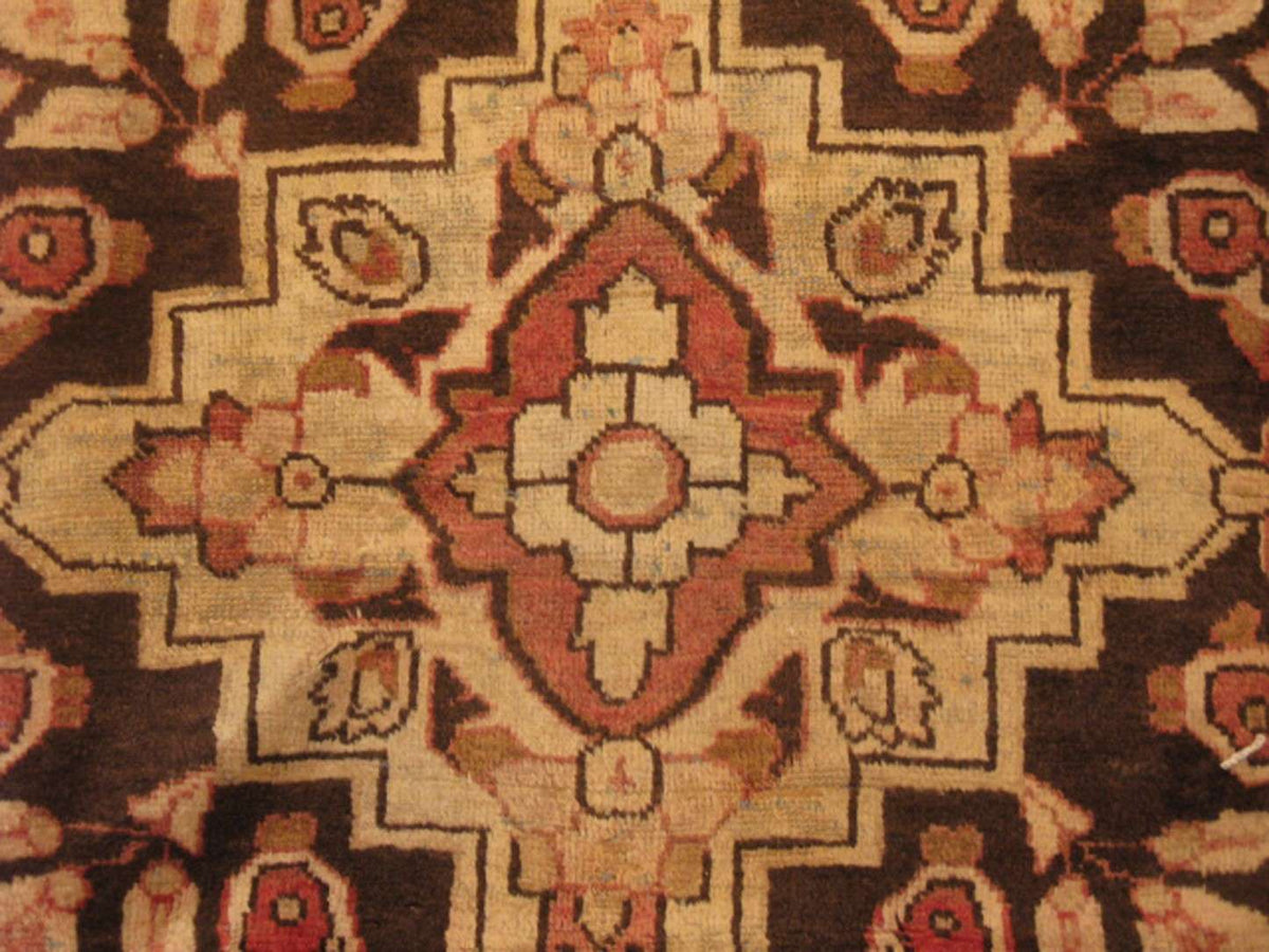 5' 2" x 6' 8" Persian Lilihan Rug image 8