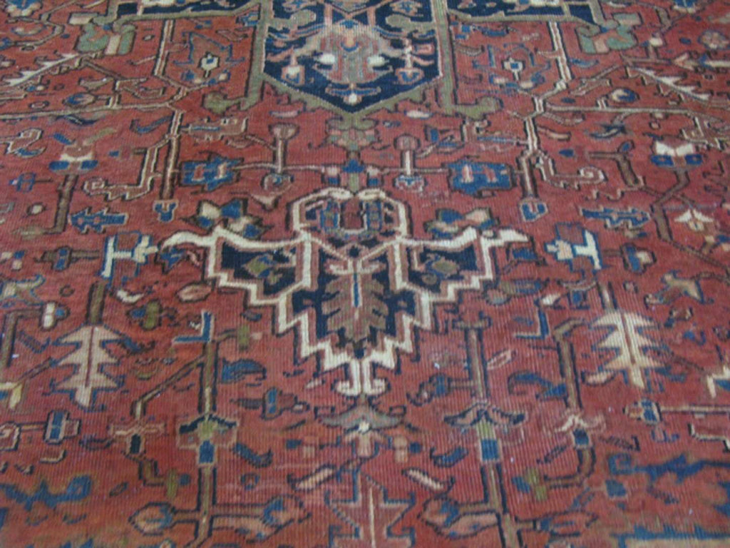9' 6" x 12' 1" Persian Heriz Rug image 8
