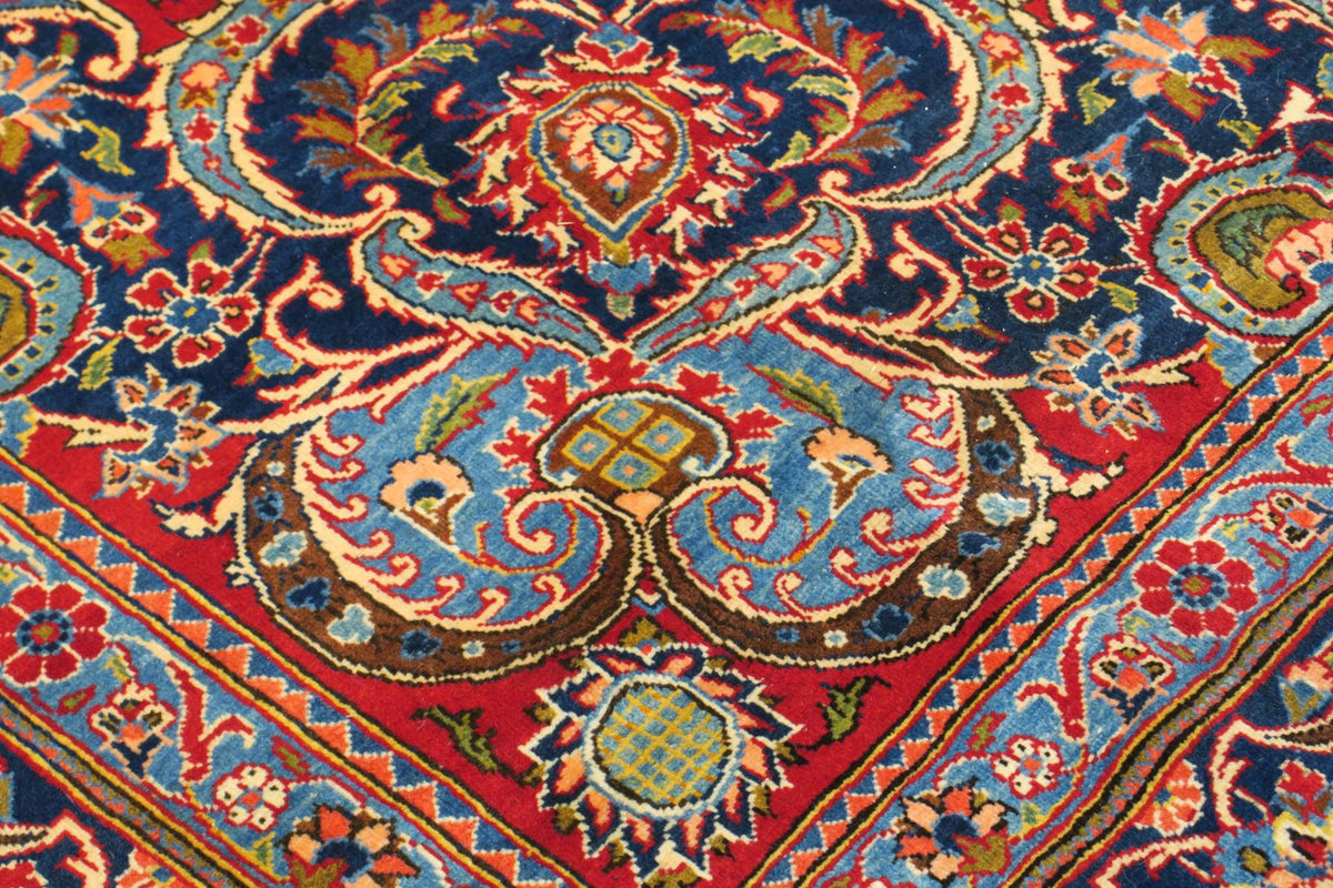 8' 0" x 11' 1" Persian Kashan Rug image 2