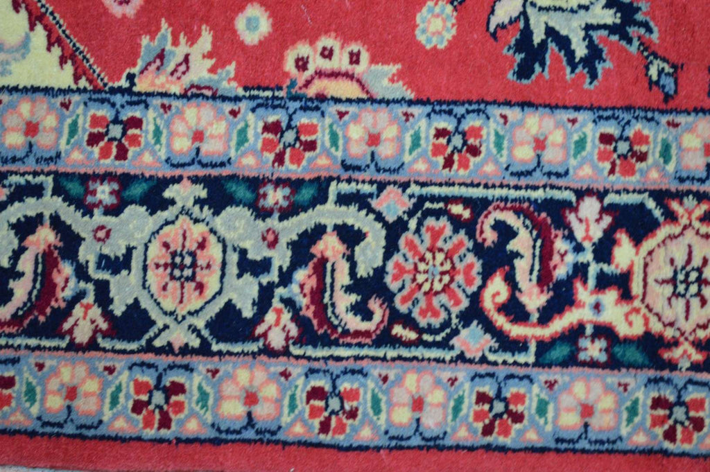 5' 5" x 8' 8" India Heriz Rug image 4