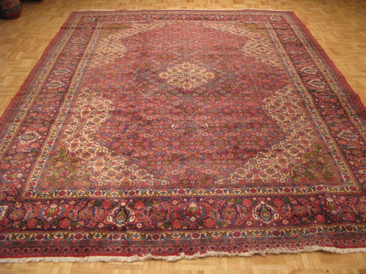 8' 4" x 11' 7" Persian Sarouk Rug image 1