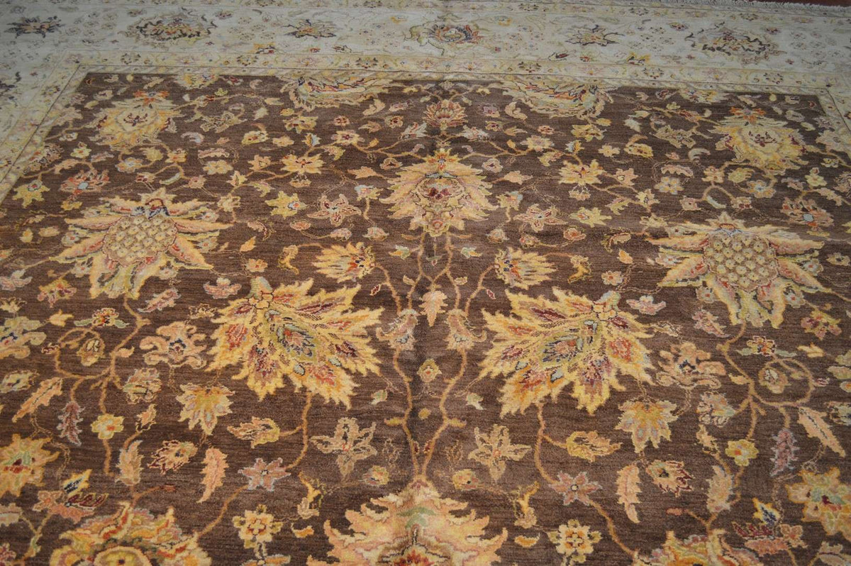 11' 9" x 14' 9" India Sultanabad Rug image 4