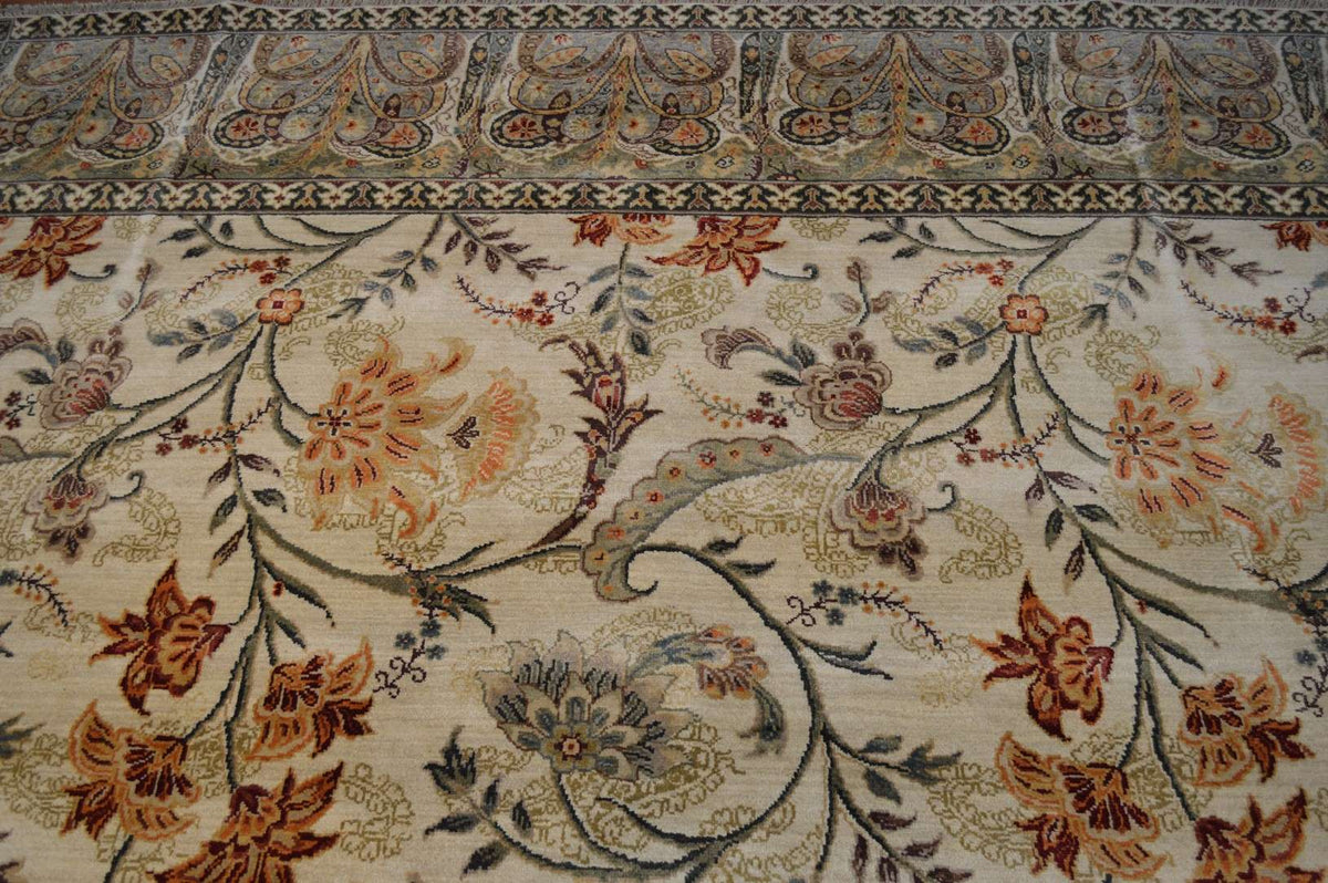 8' 0" x 10' 1" India Sultanabad Rug image 2