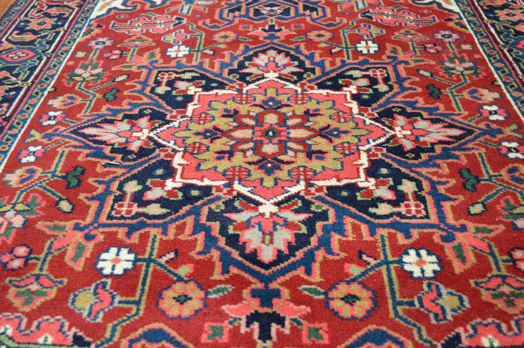 4' 1" x 6' 0" India Heriz Rug image 6