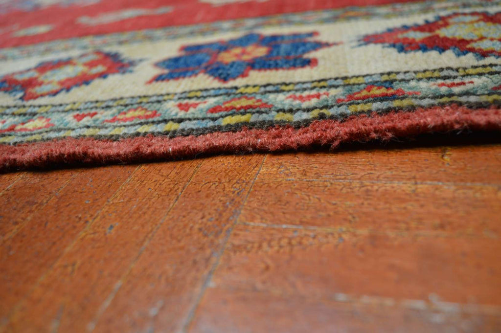 4' 9" x 6' 6" Caucasian Kazak Rug image 9