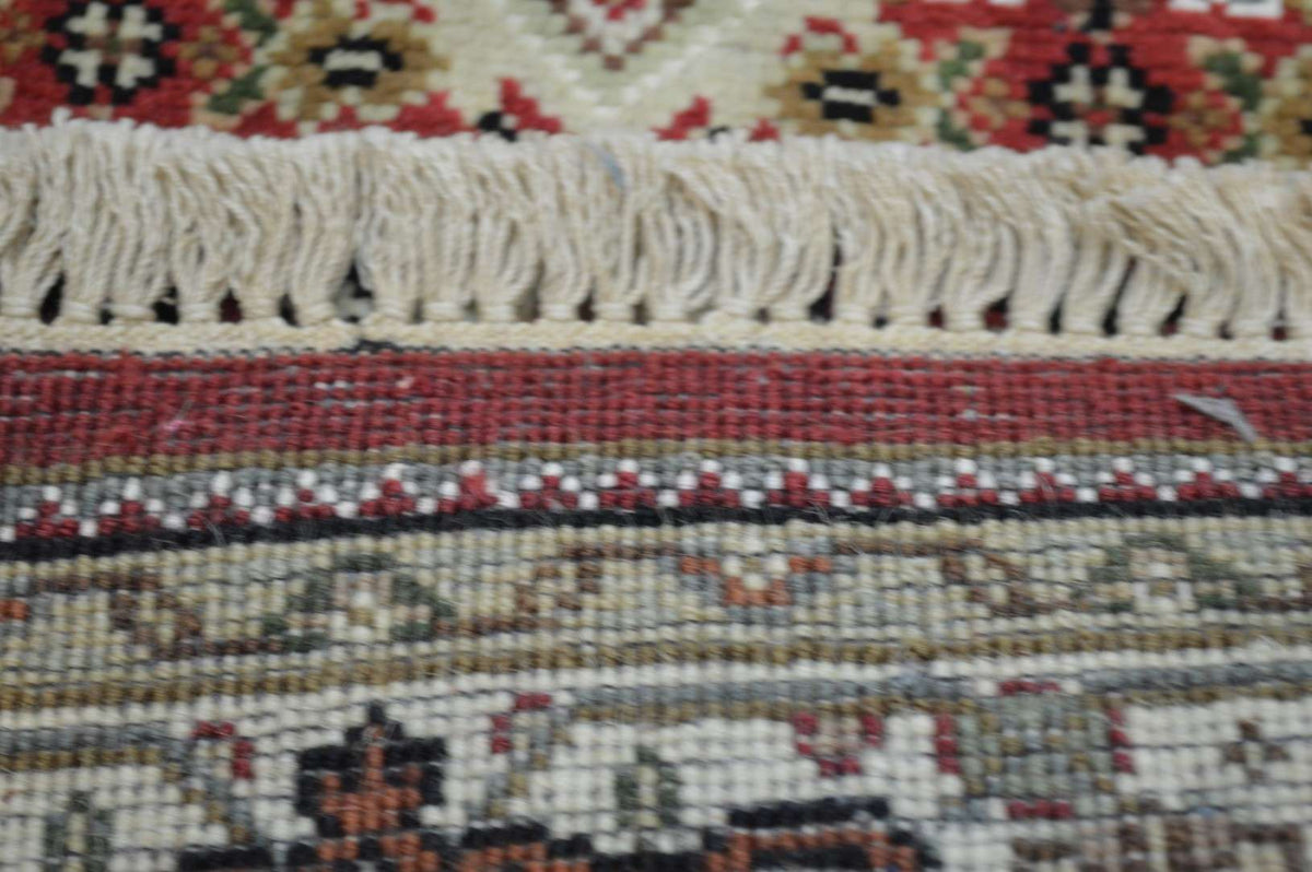3' 1" x 5' 2" India Bijar Rug image 12