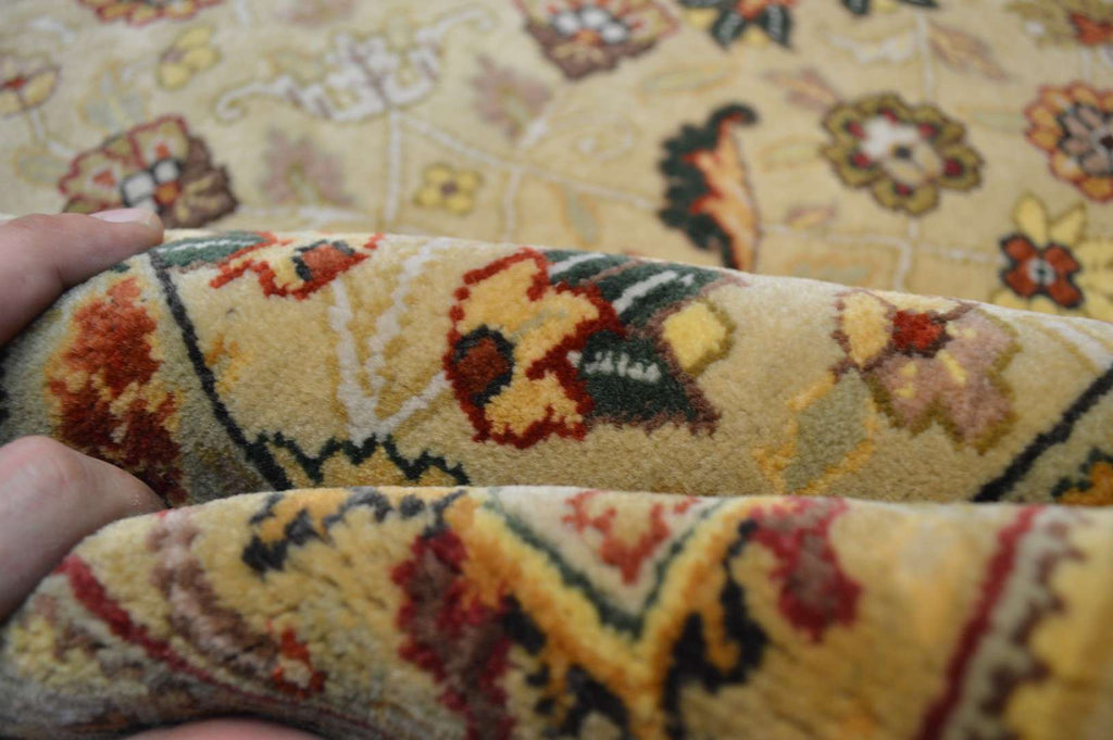 5' 1" x 7' 1" India Agra Rug image 11