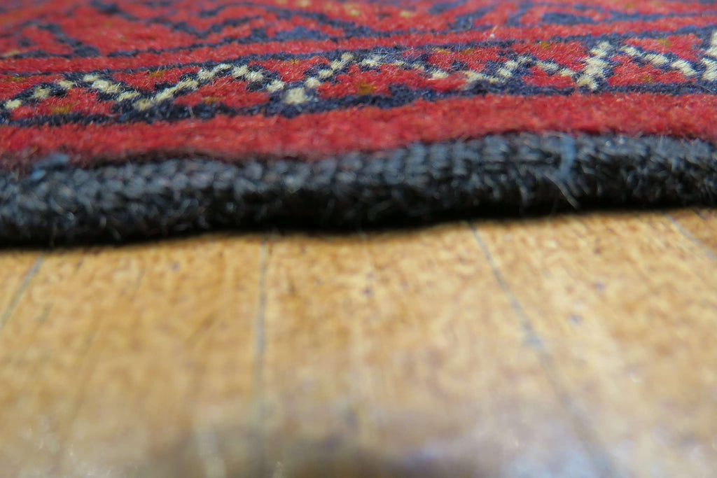 2' 9" x 5' 6" Persian Baluch Rug image 1