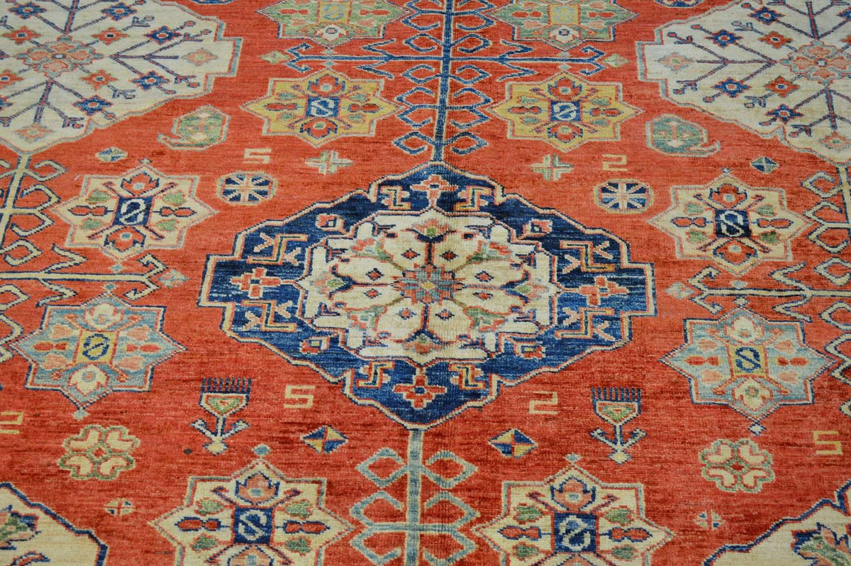 10' 1" x 10' 5" Pakistan Kazak Rug image 4