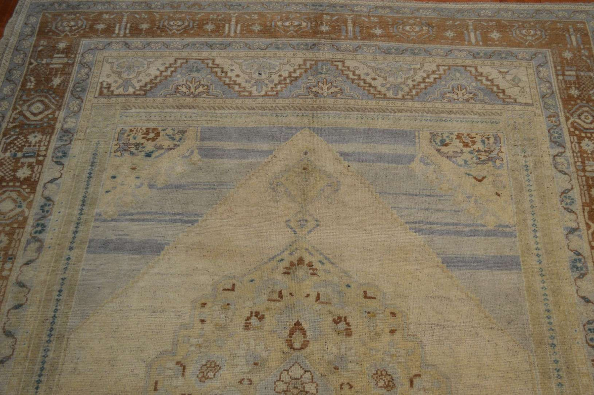 5' 8" x 9' 3" Turkish Oushak Rug image 12