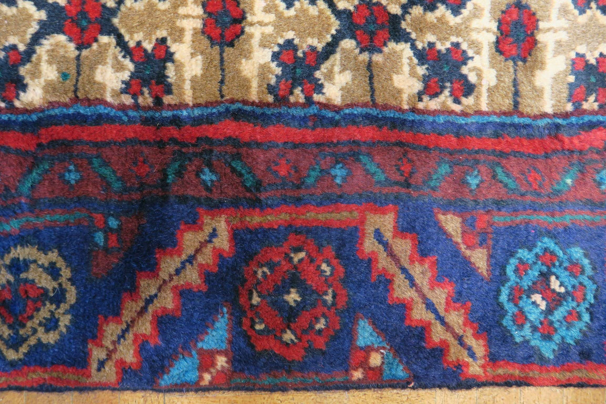 2' 8" x 12' 3" Persian Kolyaei Rug image 2