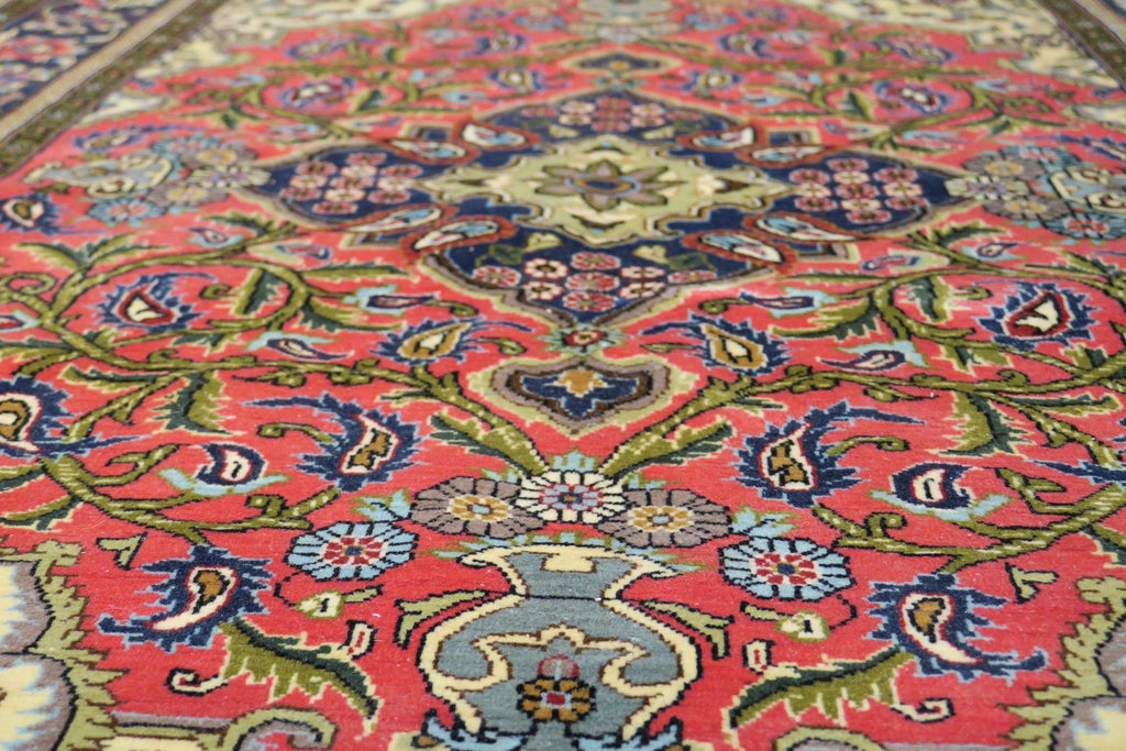 3' 6" x 5' 2" Persian Qum Rug image 4