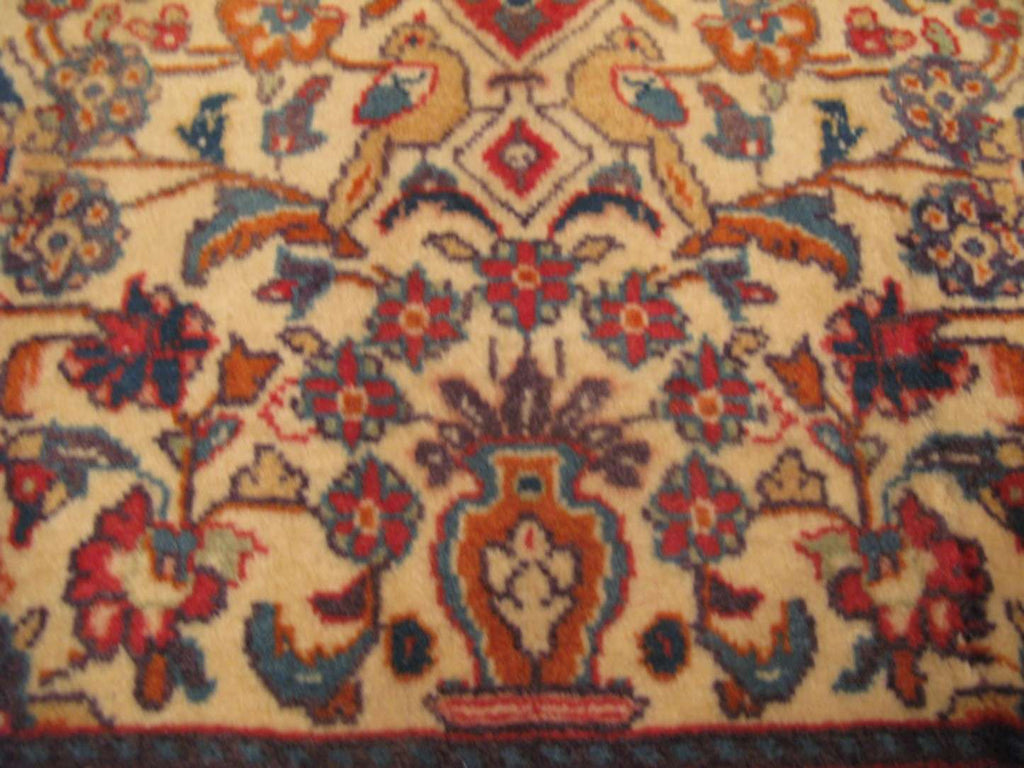 2' 2" x 2' 6" Persian Sarouk Rug image 8