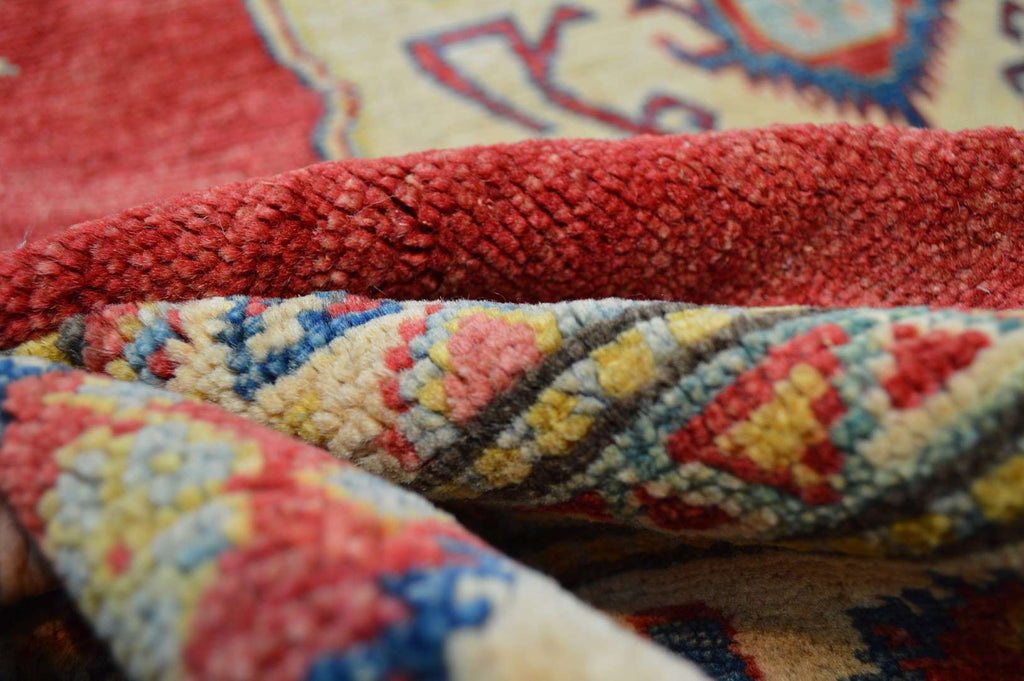 4' 9" x 6' 6" Caucasian Kazak Rug image 11
