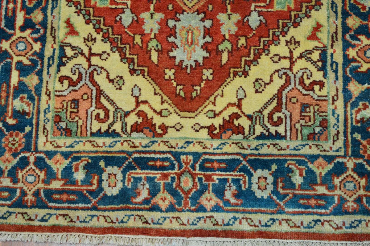 3' 0" x 4' 9" India Serapi Rug image 5