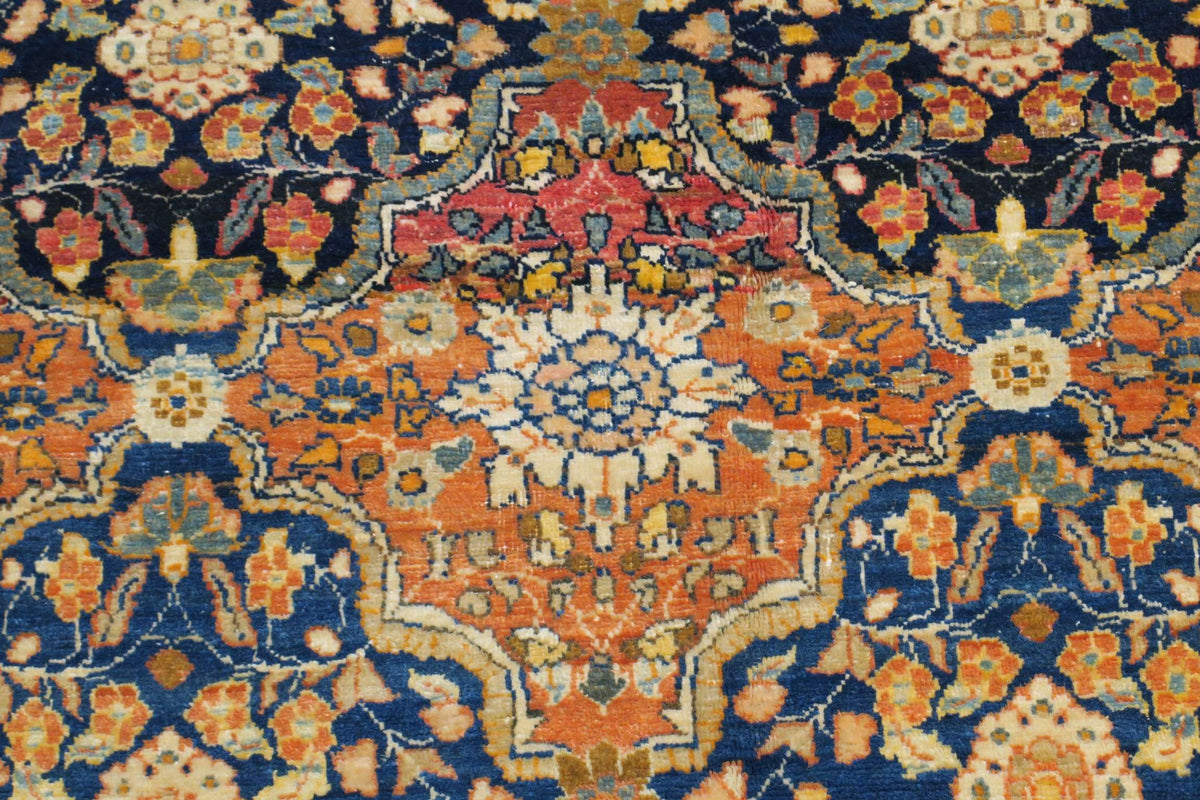 3' 9" x 5' 4" Persian Tabriz Rug image 9