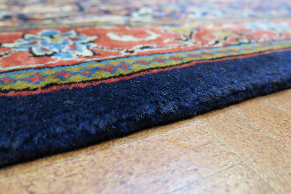 3' 7" x 5' 6" Persian Sarouk Rug image 5