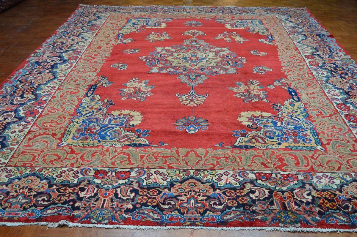 10' 6" x 13' 6" Persian Sarouk Rug image 1