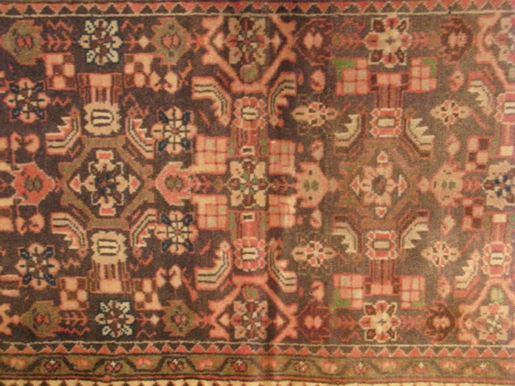 2' 6" x 6' 9" Vintage Lilihan Runner image 2