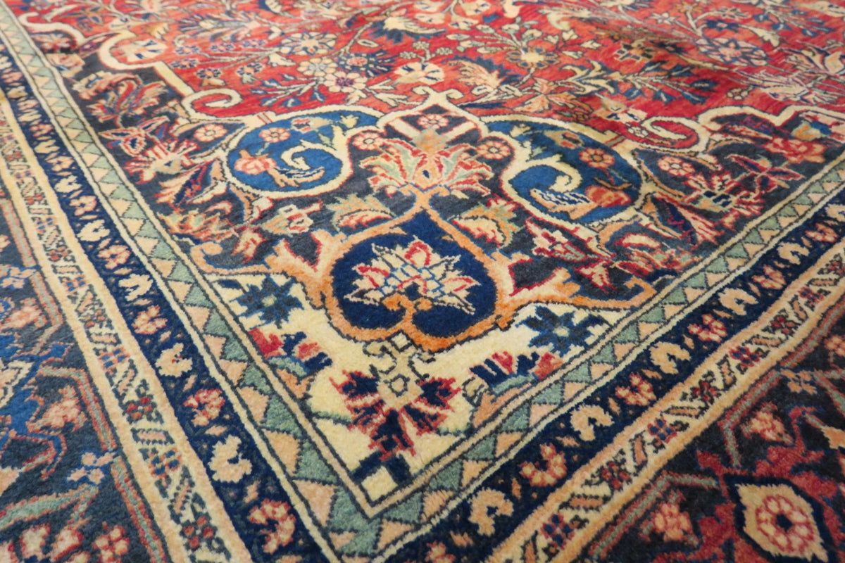7' 1" x 9' 10" Persian Bijar Rug image 9