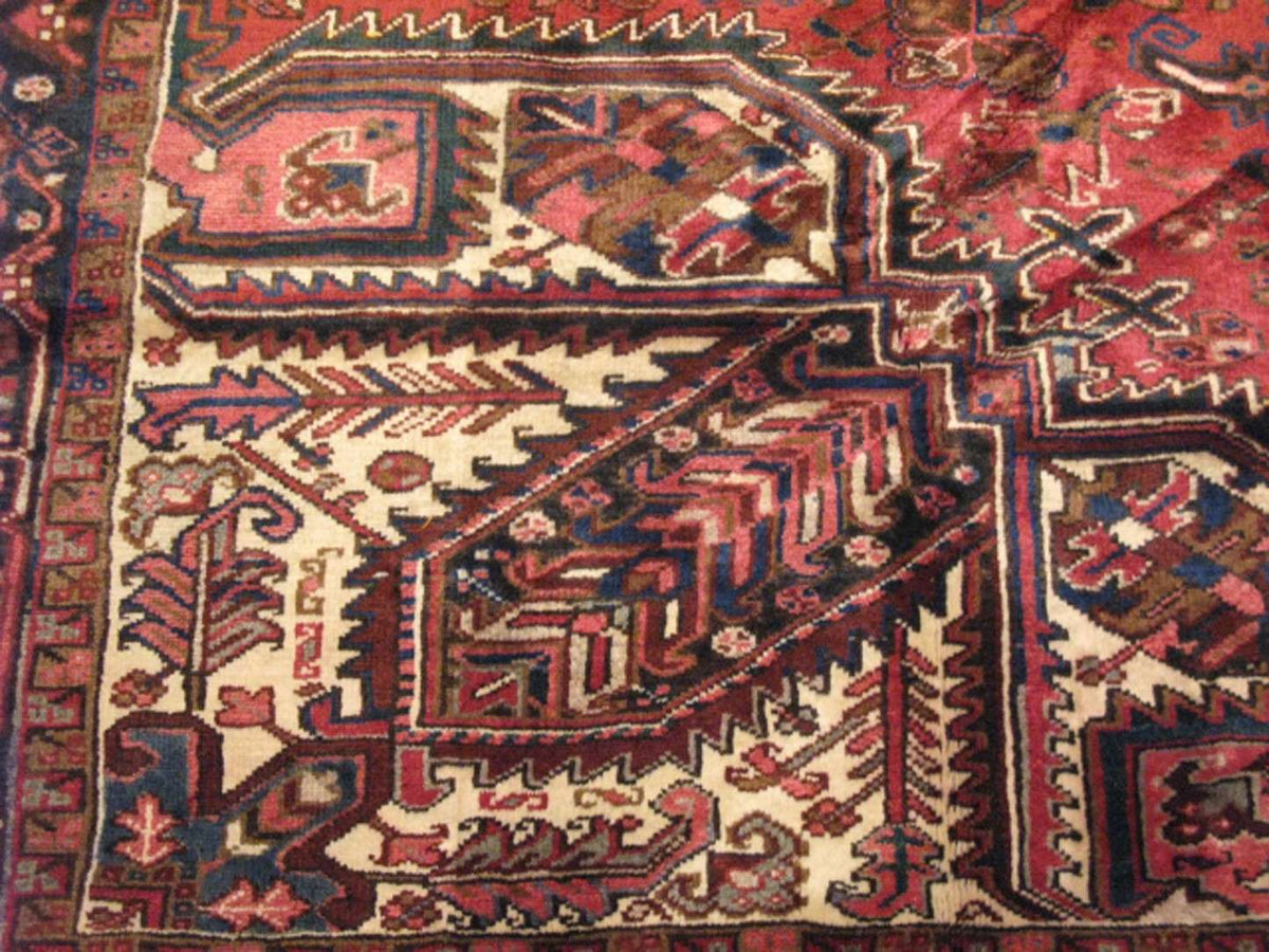 8' 7" x 11' 2" Persian Heriz Rug image 10