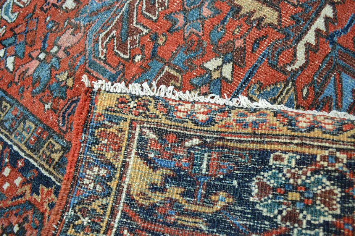 7' 8" x 10' 0" Persian Heriz Rug image 12