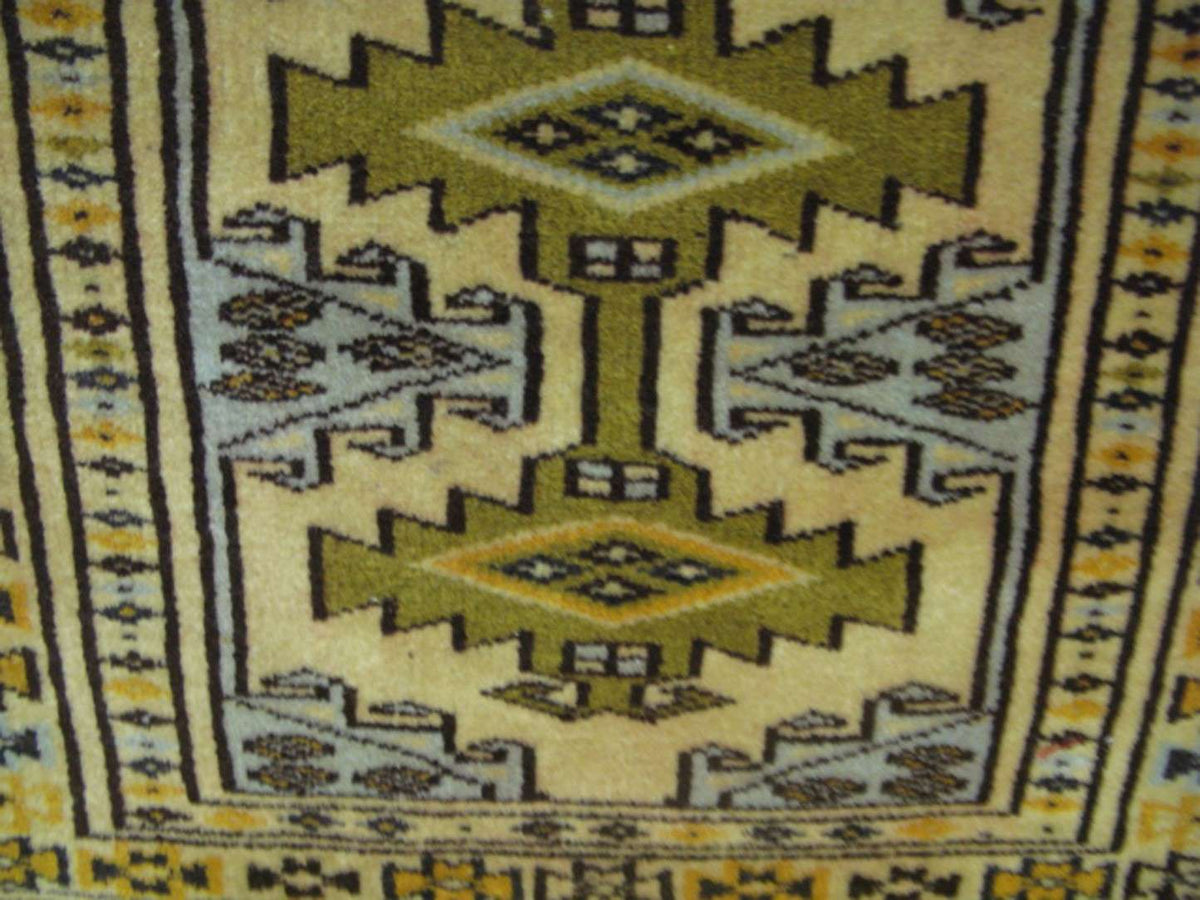 1' 8" x 2' 2" Persian Turkmen Rug image 8