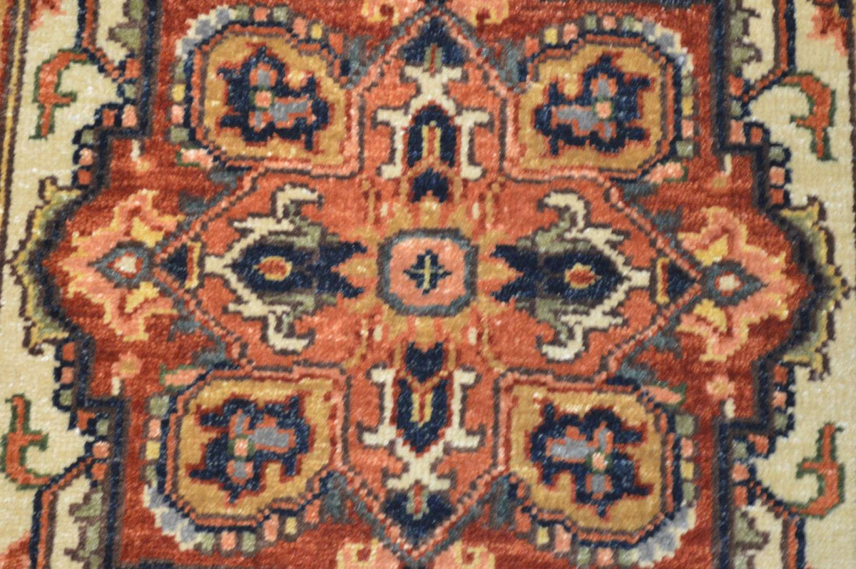 2' 6" x 9' 8" India Serapi Runner image 8