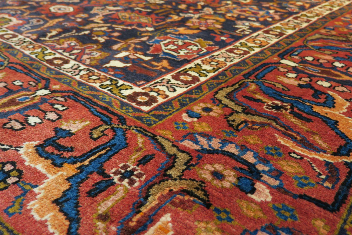 6' 6" x 10' 1" Persian Hamadan Rug image 2