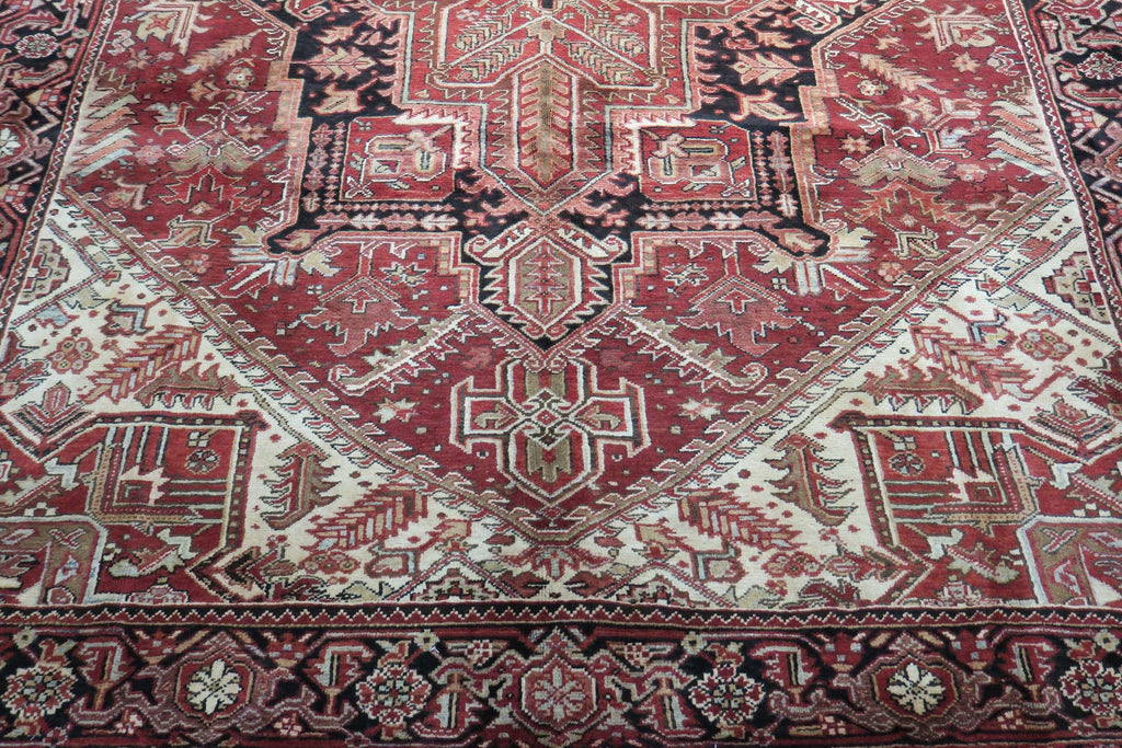 7' 9" x 11' 1" Persian Gorevan Rug image 3