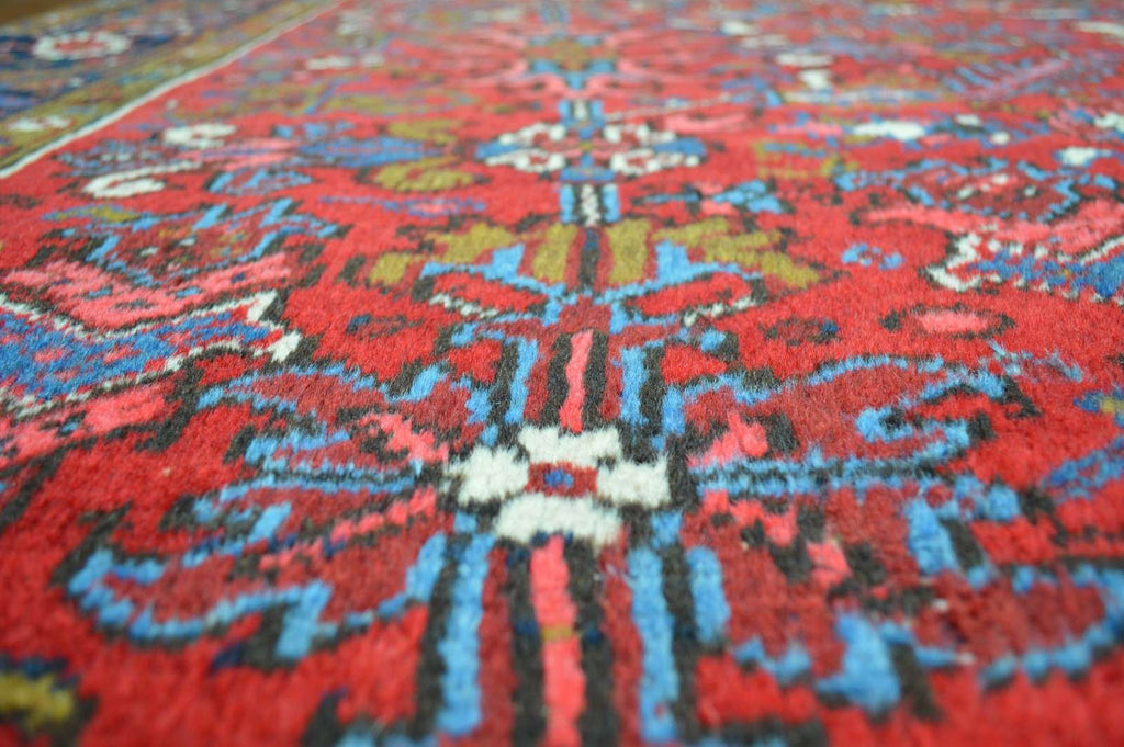 8' 0" x 10' 8" Persian Heriz Rug image 2