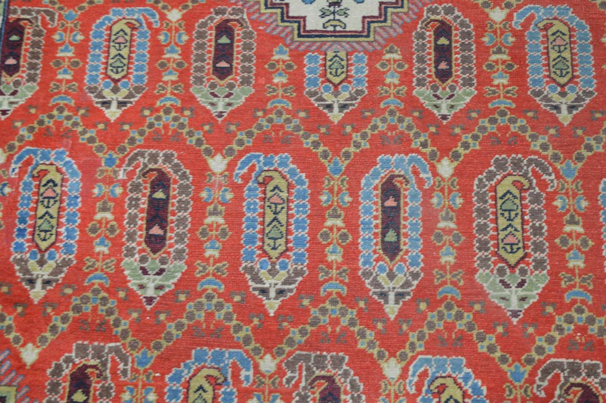 4' 5" x 7' 1" Caucasian Shirvan Rug image 4