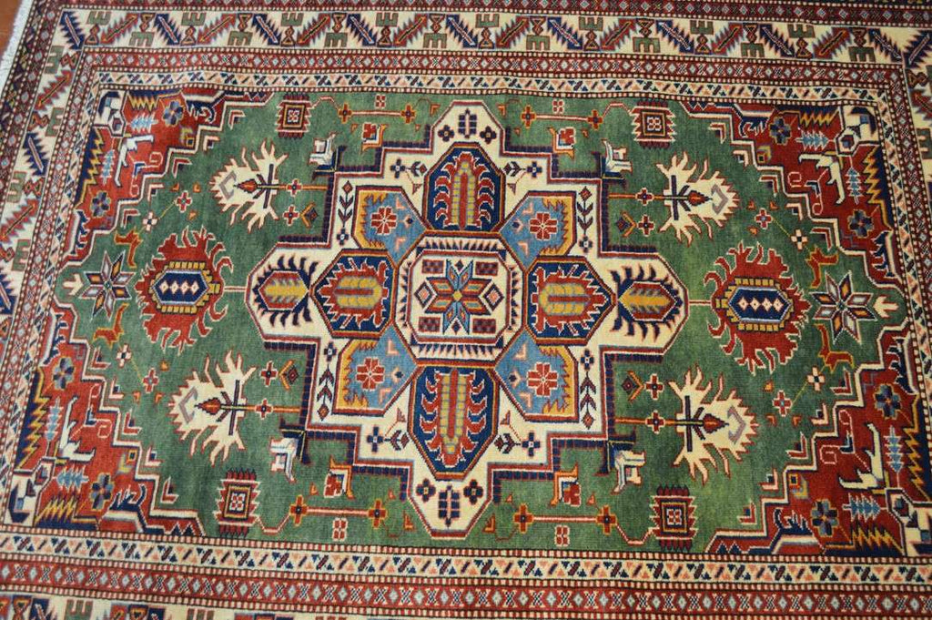 4' 3" x 5' 5" Pakistan Shirvan Rug image 4