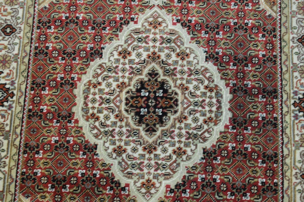 3' 1" x 5' 2" India Bijar Rug image 6