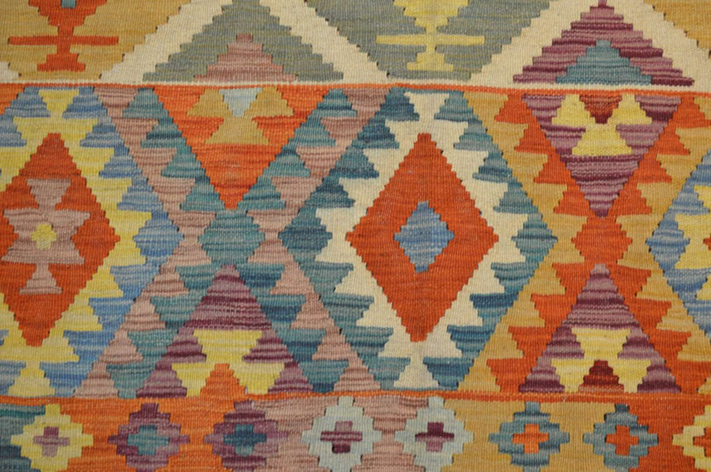 6' 8" x 9' 9" India Kilim Rug image 3