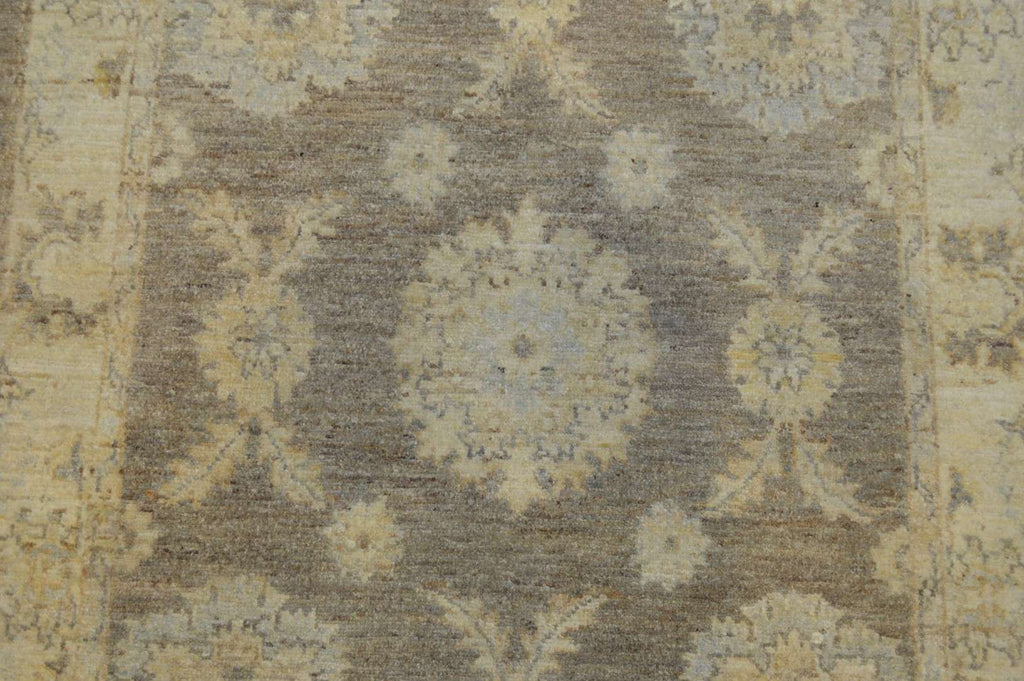 3' 0" x 5' 0" Pakistan Peshawar Rug image 7