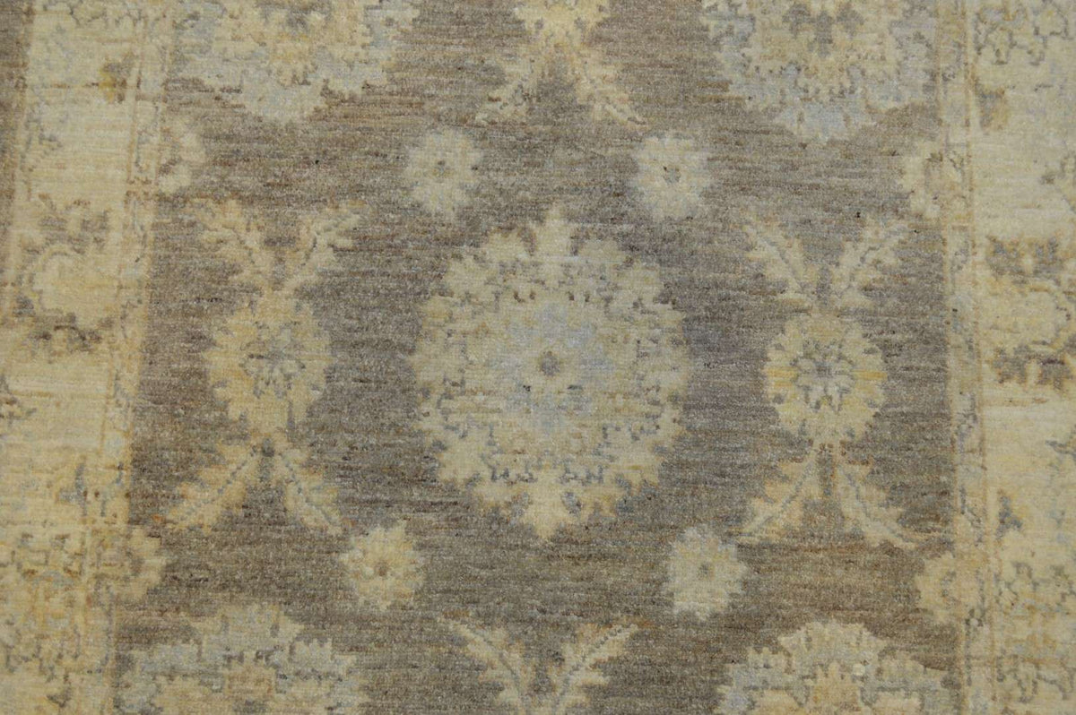 3' 0" x 5' 0" Pakistan Peshawar Rug image 7